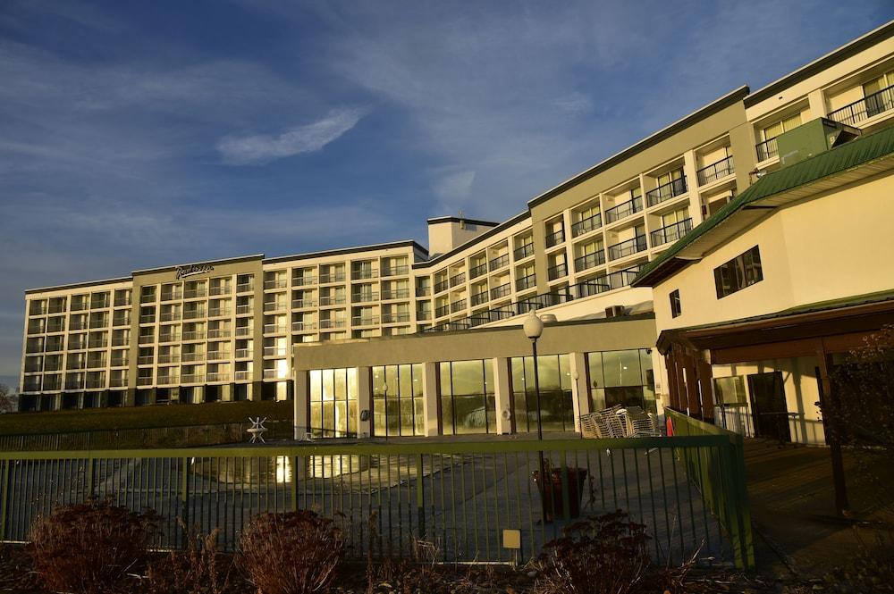 Radisson Hotel Niagara Falls-Гранд-Айленд Экстерьер фото
