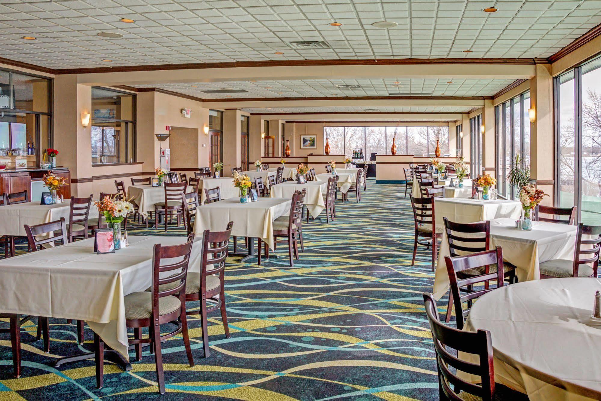Radisson Hotel Niagara Falls-Гранд-Айленд Экстерьер фото